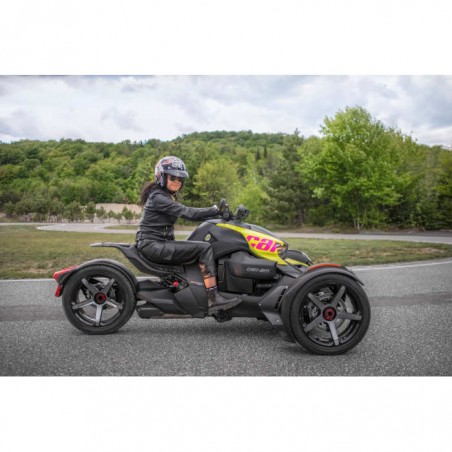 Ryker Sport 900 ACE Ryker Sport 900 ACE