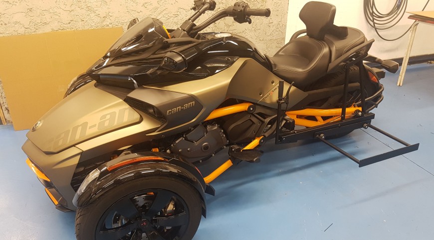 Spyder équipé pour personnes à mobilité réduite | MCA Handicap